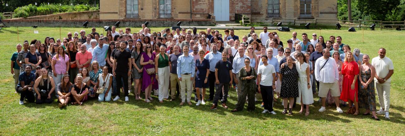 Photo de groupe équipe 2025 Orangerie